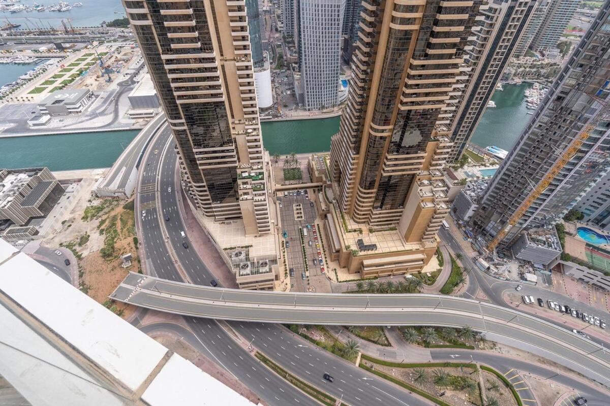 Sophisticated 1-bedroom With Skyscrapers View At Botanica Tower Apartment Dubai