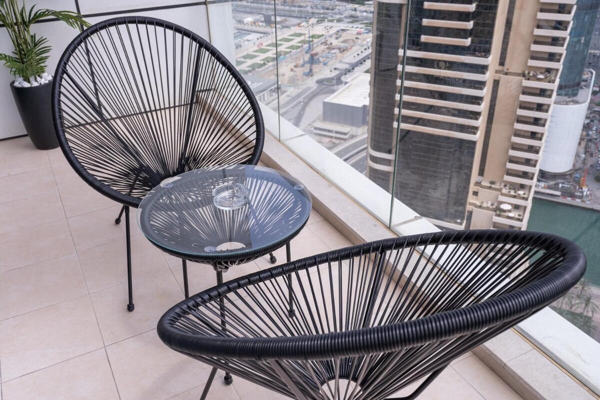Sophisticated 1-bedroom With Skyscrapers View At Botanica Tower Dubai