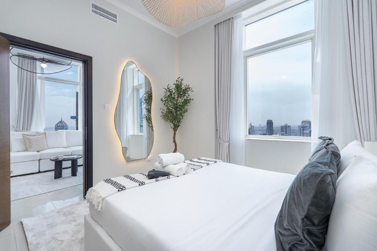 Apartment Sophisticated 1-bedroom With Skyscrapers View At Botanica Tower